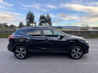 Nissan Qashqai 2018 - 18990 EUR, 161000 km - AUTO.MOTO.pt - 161000km - foto 9 de 35