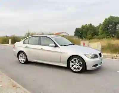 BMW 320 2006 - 7750 EUR, 310000 km - AUTO.MOTO.pt - 310000km - foto 3 de 9