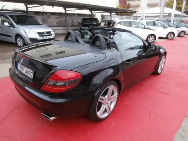 Mercedes-Benz SLK 200 2010 - 16000 EUR, 176098 km - AUTO.MOTO.pt - 176098km - foto 6 de 32