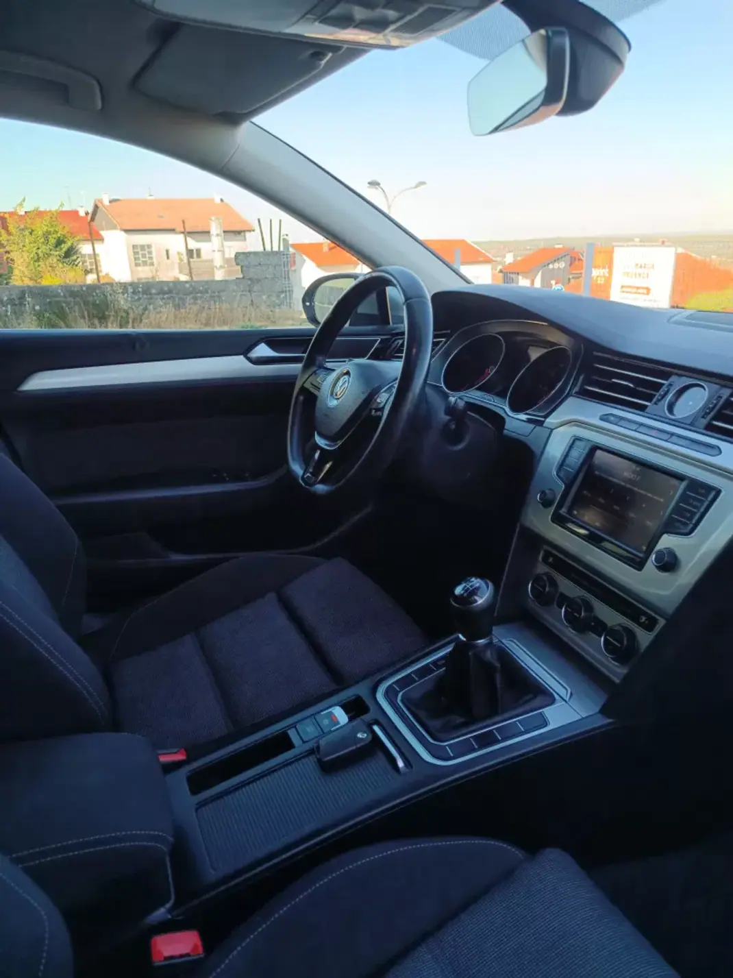 Volkswagen Passat Variant 2015 - 12490 EUR, 202331 km - 202331km - foto 10 de 21