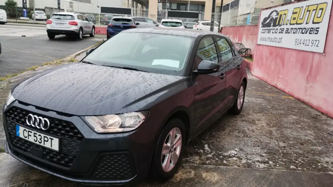 Audi A1 Sportback 2019 - 14999 EUR, 121000 km - AUTO.MOTO.pt - 121000km - foto 1 de 40
