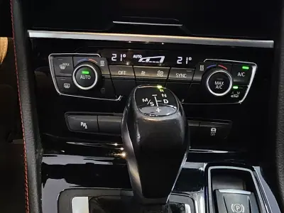 BMW 218 Active Tourer 2015 - 18300 EUR, 105000 km - AUTO.MOTO.pt - 105000km - foto 15 de 39