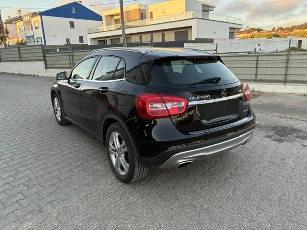 Mercedes-Benz GLA 220 2015 - 17000 EUR, 197000 km - 197000km - foto 5 de 11