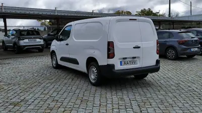 Peugeot PARTNER GIRAFON 2020 - 14490 EUR, 113847 km - AUTO.MOTO.pt - 113847km - foto 5 de 10