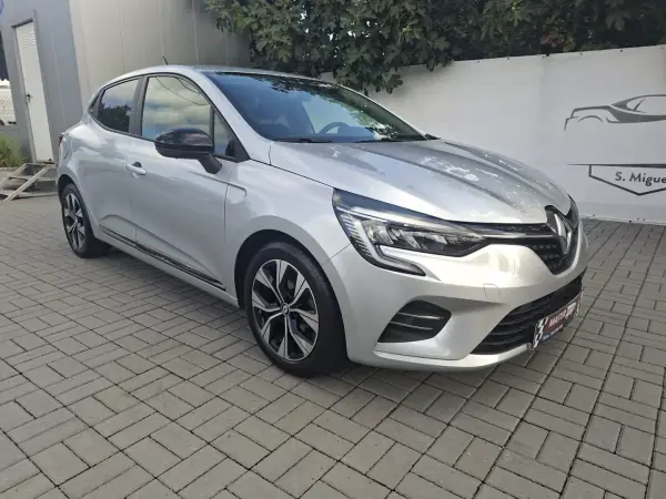Renault Clio 2023