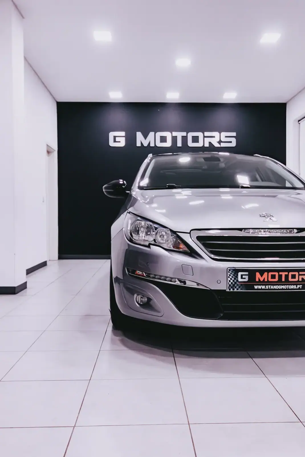 Peugeot 308 SW 2014 - 12900 EUR, 210000 km - AUTO.MOTO.pt - 210000km - foto 20 de 20
