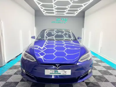Tesla Model S 2018 - 19500 EUR, 260000 km - AUTO.MOTO.pt - 260000km - foto 2 de 23