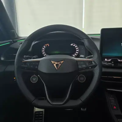 Cupra Terramar 2026 - 46750 EUR, 137 km - AUTO.MOTO.pt - 137km - foto 29 de 42
