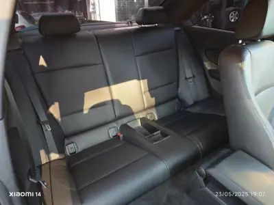 BMW 118 2012 - 13900 EUR, 250000 km - AUTO.MOTO.pt - 250000km - foto 23 de 31