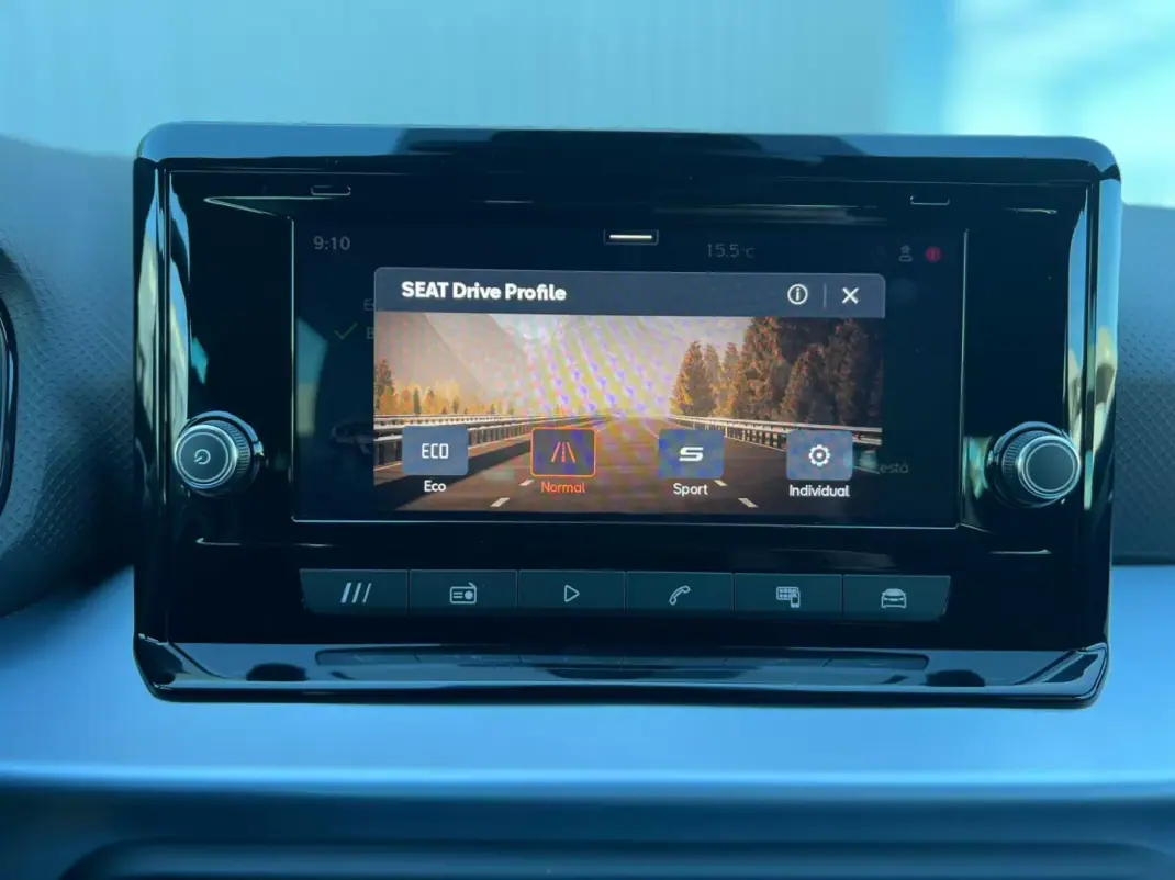 SEAT Ibiza 2025 - 19750 EUR, 19500 km - AUTO.MOTO.pt - 19500km - foto 21 de 22