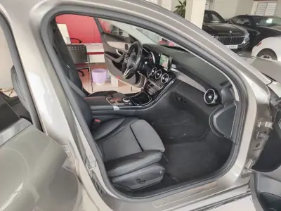 Mercedes-Benz C 300 2020 - 25750 EUR, 107000 km - AUTO.MOTO.pt - 107000km - foto 16 de 42