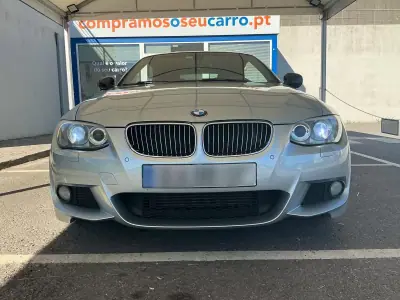 BMW 320 2012 — photo 2 of 18