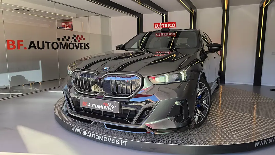 BMW i5 2025