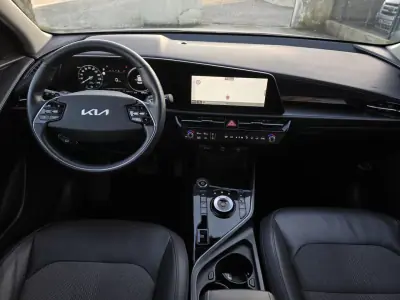Kia Niro EV 2022 - 23990 EUR, 89000 km - AUTO.MOTO.pt - 89000km - foto 44 de 46