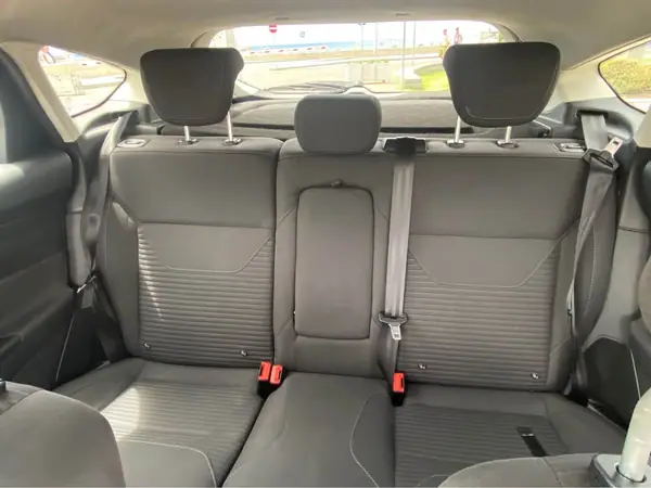 Ford Focus 2015 - 9400 EUR, 103000 km - AUTO.MOTO.pt - 103000km - foto 10 de 10