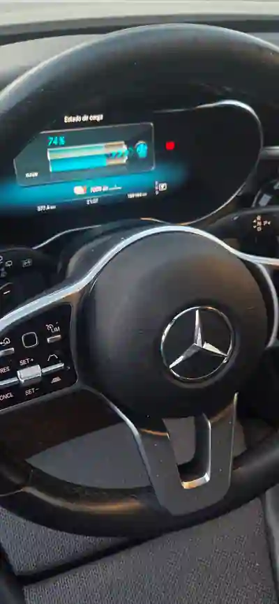 Mercedes-Benz C 300 2020 - 23400 EUR, 186000 km - AUTO.MOTO.pt - 186000km - foto 5 de 14