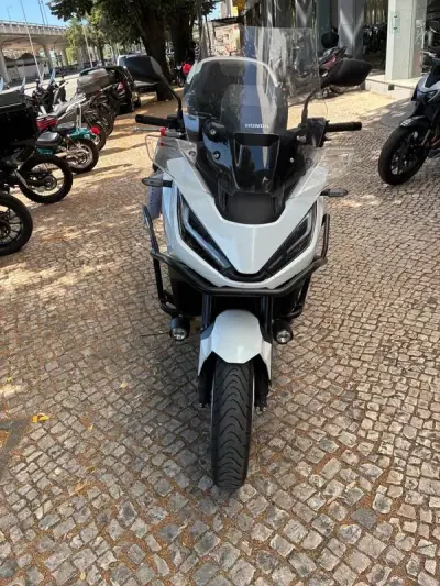 Honda Africa Twin Adventure Sports 2023 - 13250 EUR, 6605 km - AUTO.MOTO.pt - 6605km - foto 2 de 18