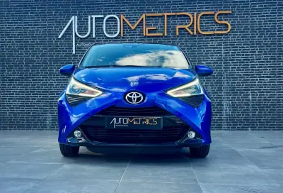 Toyota Aygo 2018 - 11750 EUR, 46000 km - AUTO.MOTO.pt - 46000km - foto 13 de 15