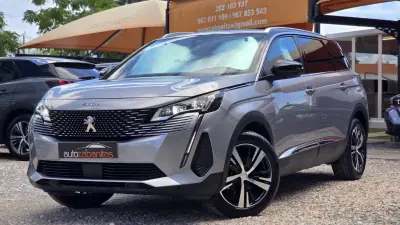 Peugeot 5008 2024 - 24250 EUR, 74500 km - 74500km - foto 1 de 29