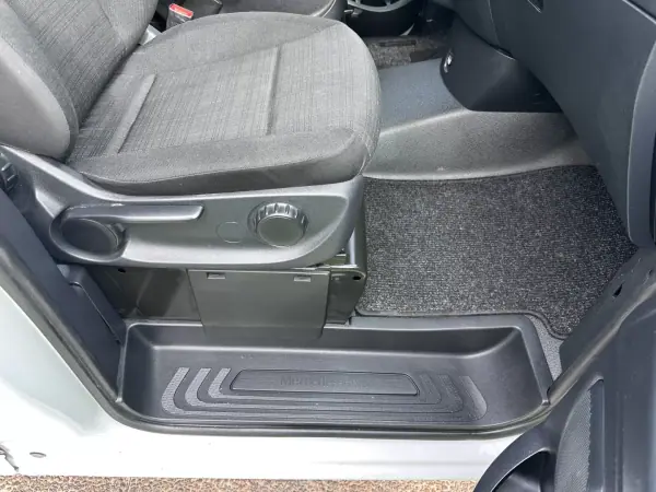 Mercedes-Benz Vito Tourer 2018 - 24900 EUR, 175000 km - AUTO.MOTO.pt - 175000km - foto 47 de 49