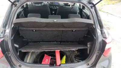 Toyota Yaris 2018 - 12500 EUR, 68000 km - AUTO.MOTO.pt - 68000km - foto 15 de 24