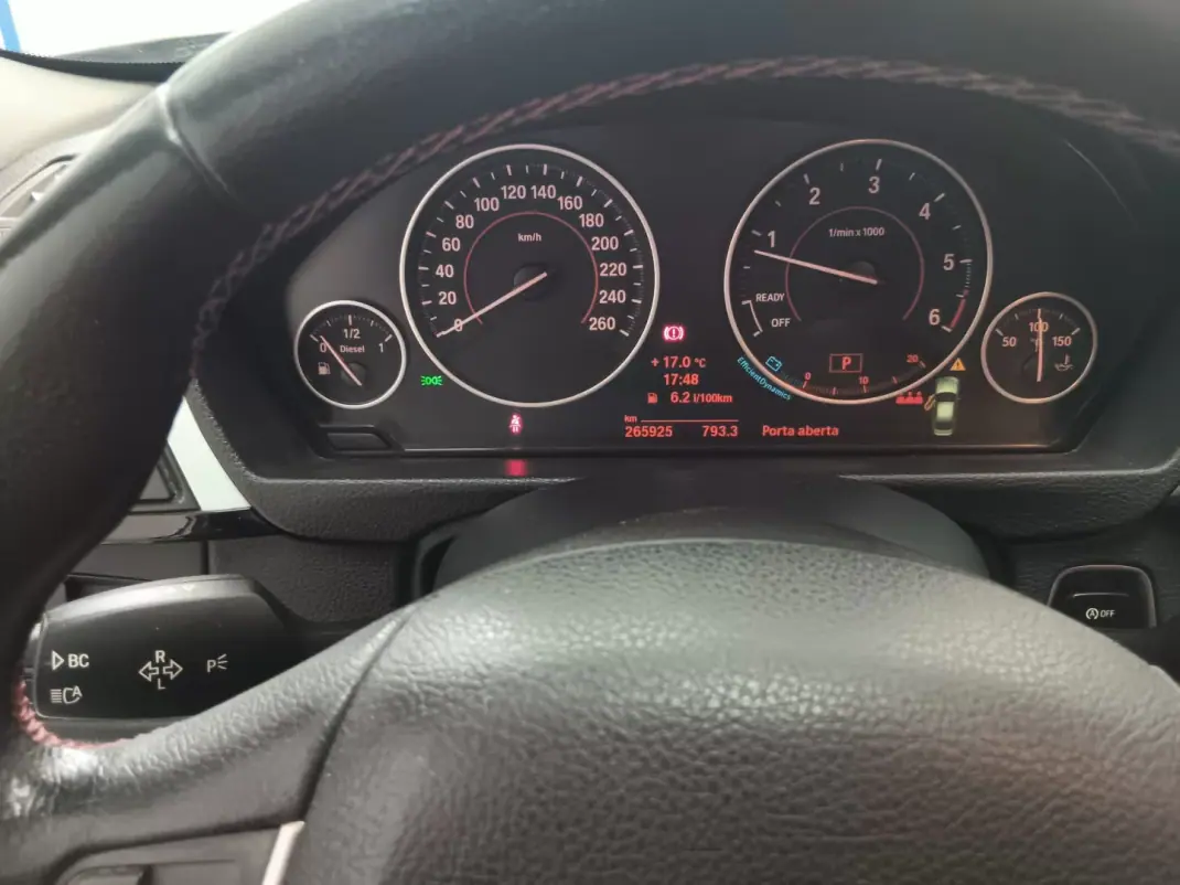BMW 320 2014 - 14950 EUR, 265000 km - AUTO.MOTO.pt - 265000km - foto 15 de 20