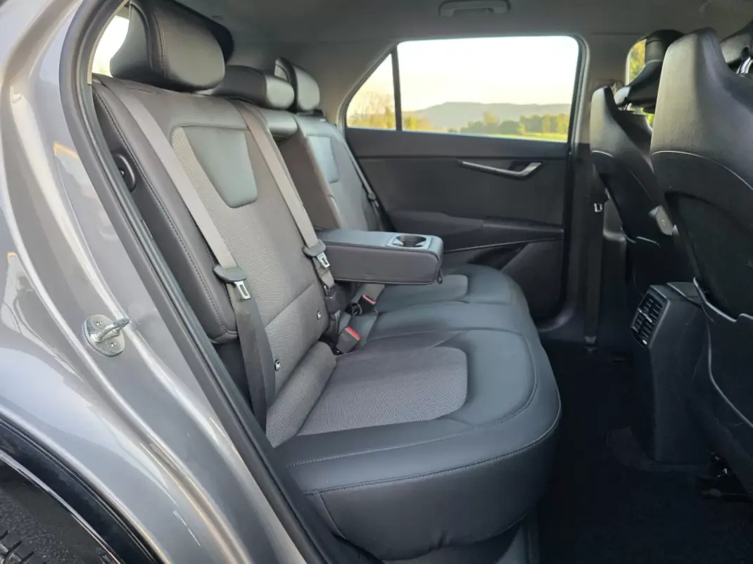Kia Niro EV 2022 - 23990 EUR, 89000 km - AUTO.MOTO.pt - 89000km - foto 18 de 46