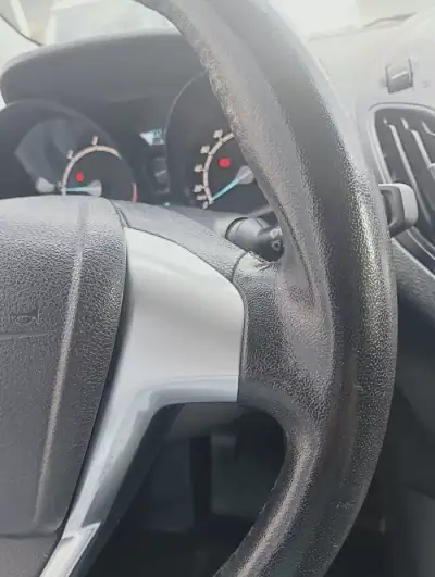 Ford Transit Courier 2020 - 10990 EUR, 129167 km - AUTO.MOTO.pt - 129167km - foto 34 de 52