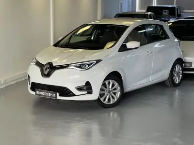 Renault Zoe 2020 - 13990 EUR, 145000 km - AUTO.MOTO.pt - 145000km - foto 12 de 52