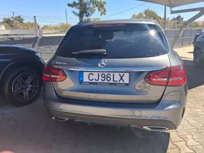 Mercedes-Benz C 300 2020 - 27900 EUR, 107000 km - AUTO.MOTO.pt - 107000km - foto 7 de 11