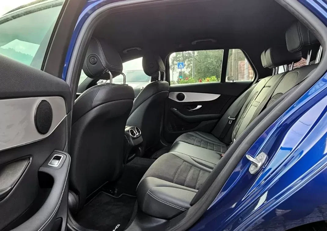 Mercedes-Benz C 300 2020 - 41500 EUR, 94000 km - AUTO.MOTO.pt - 94000km - foto 24 de 46