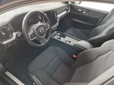 Volvo V60 2021 - 24990 EUR, 103413 km - AUTO.MOTO.pt - 103413km - foto 8 de 23