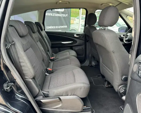 Ford S-Max 2012 - 9750 EUR, 246285 km - AUTO.MOTO.pt - 246285km - foto 14 de 17