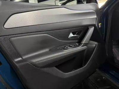 Peugeot 408 2022 - 28990 EUR, 46900 km - AUTO.MOTO.pt - 46900km - foto 27 de 30