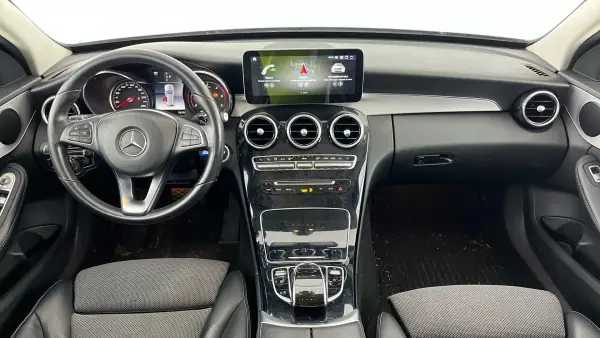 Mercedes-Benz C 220 2018 - 23999 EUR, 157121 km - AUTO.MOTO.pt - 157121km - foto 7 de 14