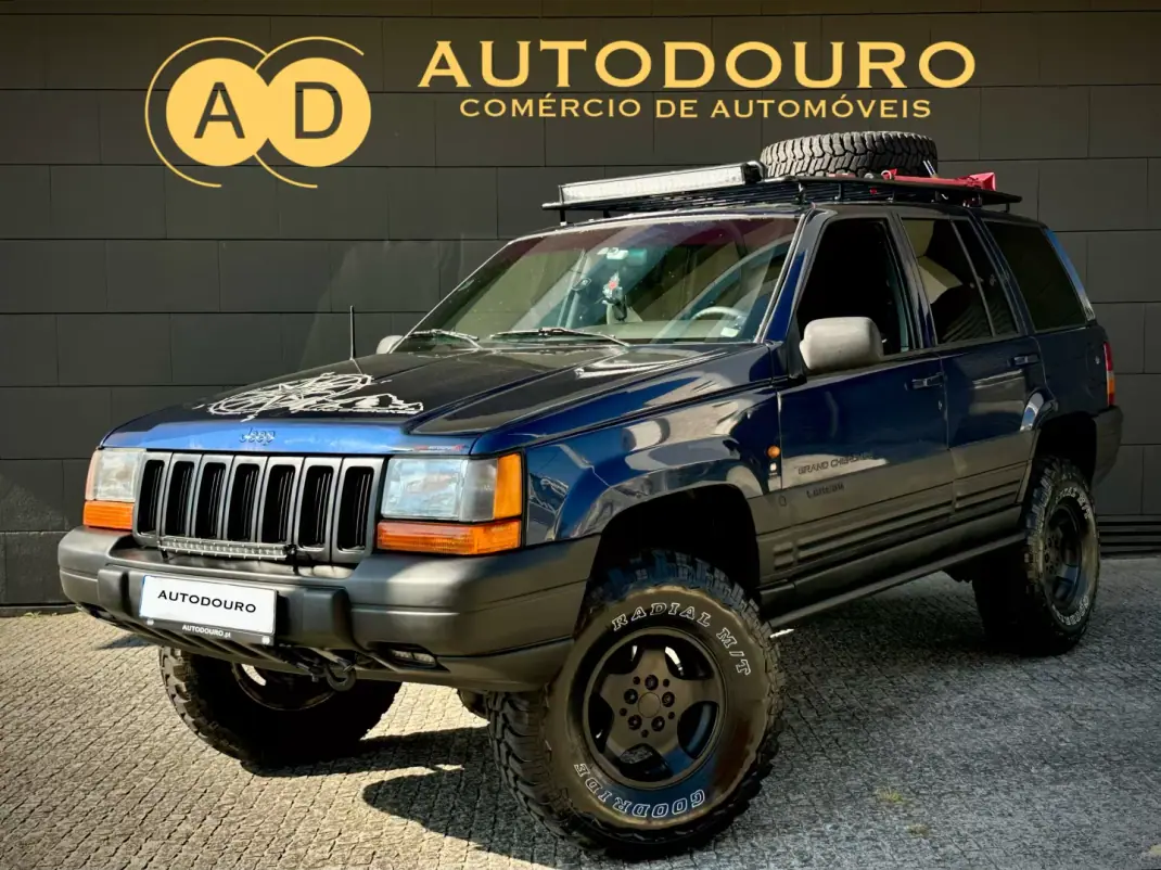 Jeep Grand Cherokee 1997 - 8999 EUR, 196000 km - AUTO.MOTO.pt - 196000km - foto 1 de 22