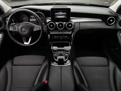 Mercedes-Benz C 200 2016 - 18990 EUR, 156000 km - AUTO.MOTO.pt - 156000km - foto 25 de 28