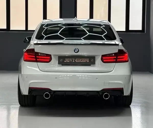 BMW 320 2015 - 18950 EUR, 212712 km - AUTO.MOTO.pt - 212712km - foto 23 de 28