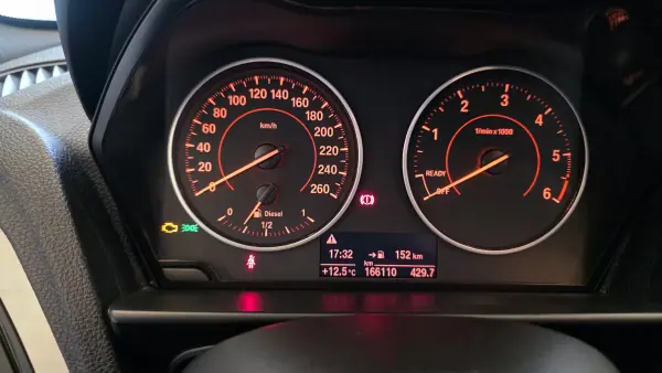BMW 118 2012 - 15500 EUR, 166110 km - AUTO.MOTO.pt - 166110km - foto 40 de 61