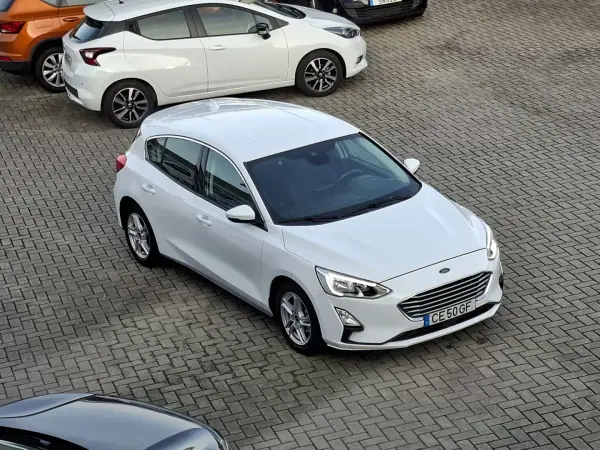 Ford Focus 2019 - 15500 EUR, 119500 km - AUTO.MOTO.pt - 119500km - foto 29 de 30