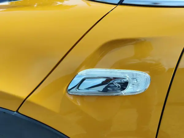 MINI Berlingo 2015 - 18000 EUR, 101200 km - AUTO.MOTO.pt - 101200km - foto 28 de 29