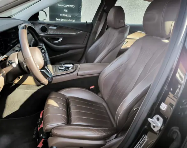 Mercedes-Benz E 300 2020 — foto 3 de 3