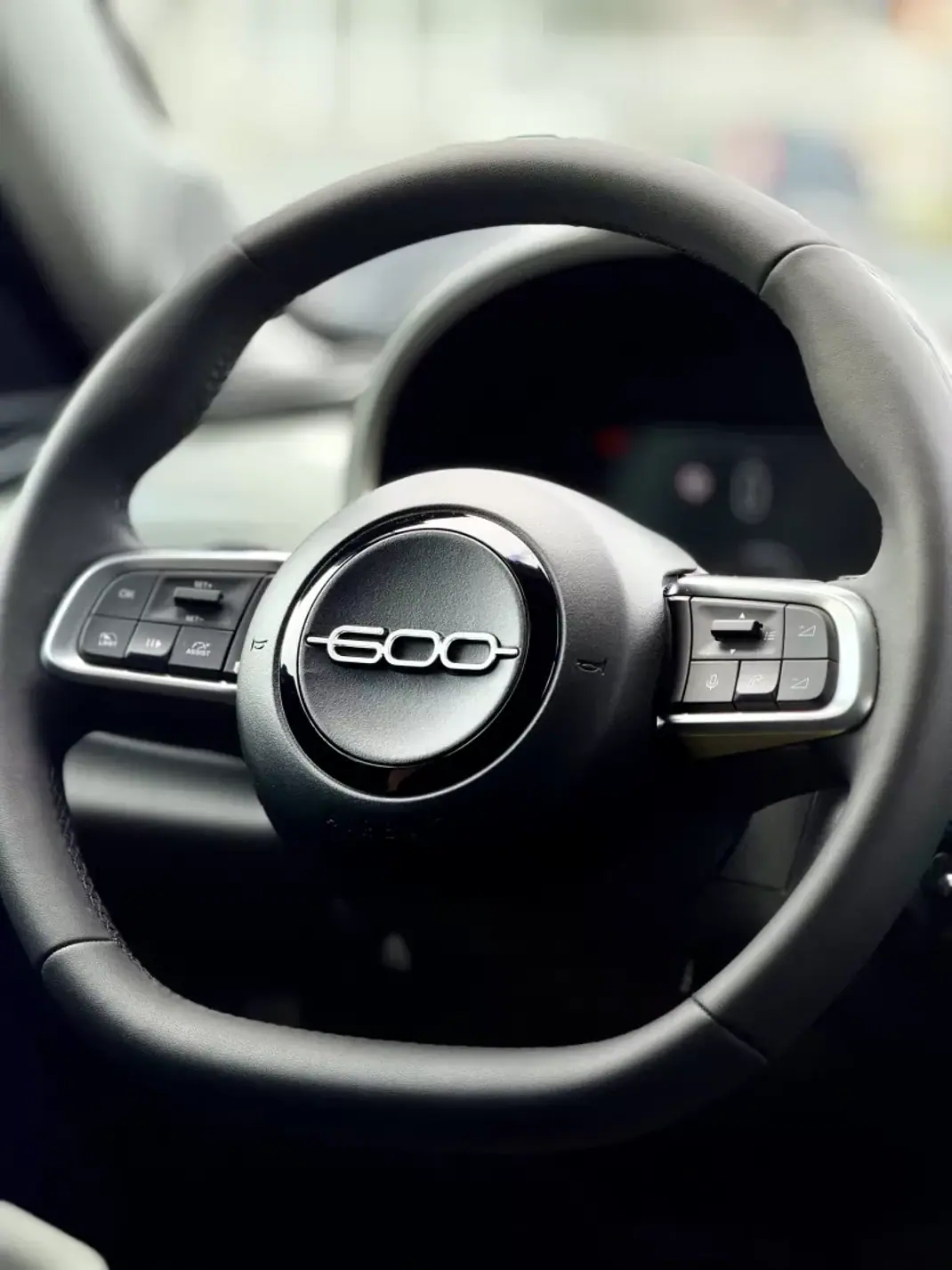 Fiat 600 2025 - 20950 EUR, 6000 km - AUTO.MOTO.pt - 6000km - foto 31 de 31