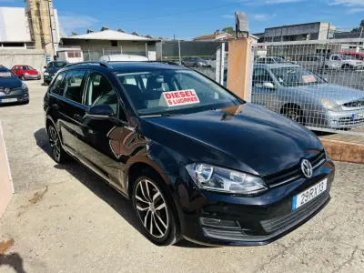 Volkswagen Golf Variant 2016 - 12500 EUR, 147140 km - AUTO.MOTO.pt - 147140km - foto 6 de 11