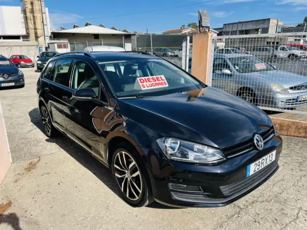 Volkswagen Golf Variant 2016 - 12500 EUR, 147140 km - AUTO.MOTO.pt - 147140km - foto 6 de 11