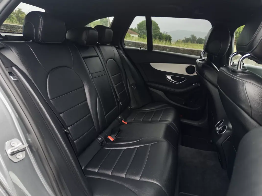 Mercedes-Benz C 200 2017 - 23990 EUR, 147000 km - AUTO.MOTO.pt - 147000km - foto 50 de 50