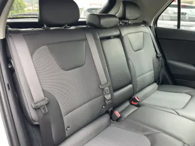 Kia Niro EV 2022 - 25850 EUR, 52642 km - AUTO.MOTO.pt - 52642km - foto 16 de 44