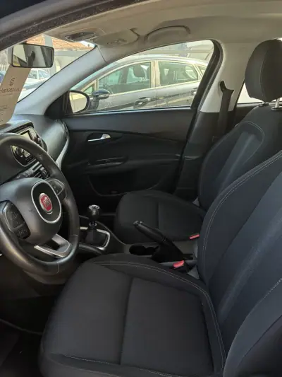 Fiat Tipo 2019 - 8999 EUR, 197000 km - AUTO.MOTO.pt - 197000km - foto 10 de 23