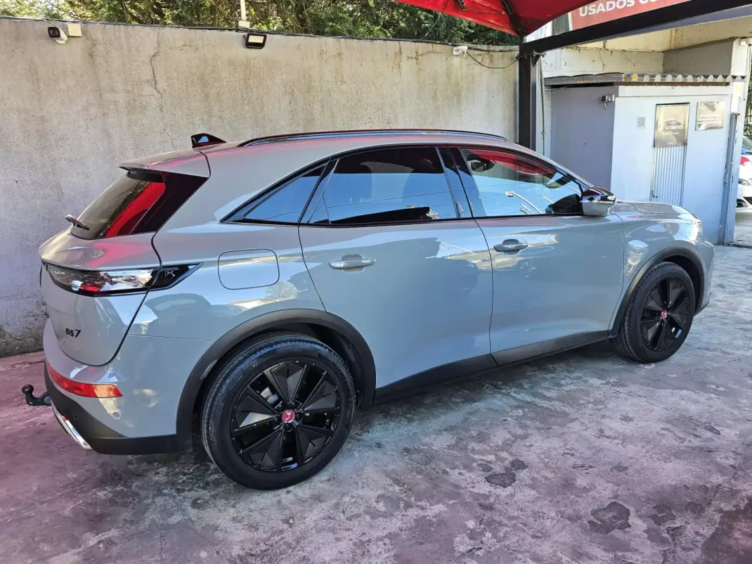 DS DS7 Crossback 2023 - 27999 EUR, 110000 km - AUTO.MOTO.pt - 110000km - foto 4 de 21