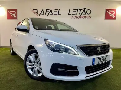 Peugeot 308 2019 - 11250 EUR, 107000 km - AUTO.MOTO.pt - 107000km - foto 4 de 27